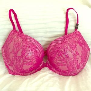 Victoria’s Secret Very Sexy Gel Curve Push Up 32D